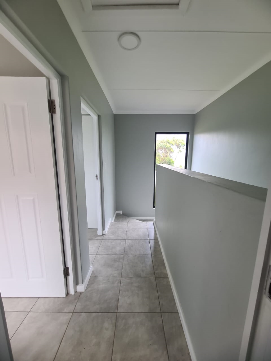 2 Bedroom Property for Sale in Kidds Beach Eastern Cape